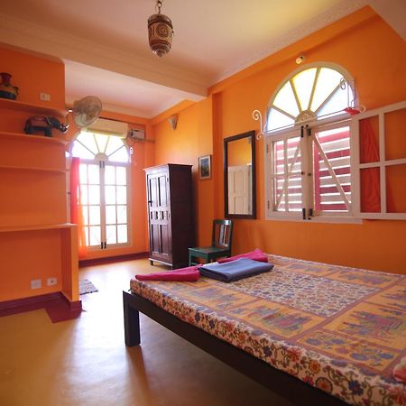 Holi-Wood Guesthouse Puducherry Exterior foto