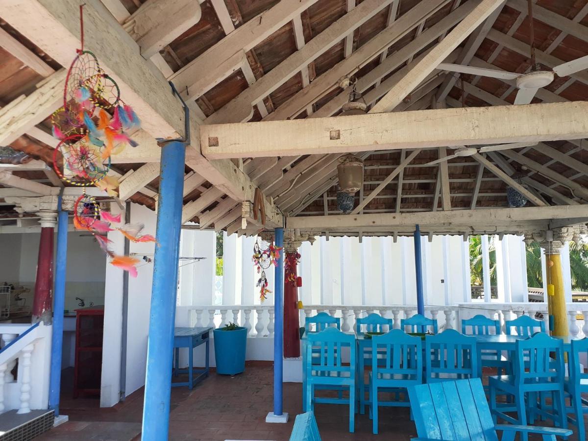 Holi-Wood Guesthouse Puducherry Exterior foto