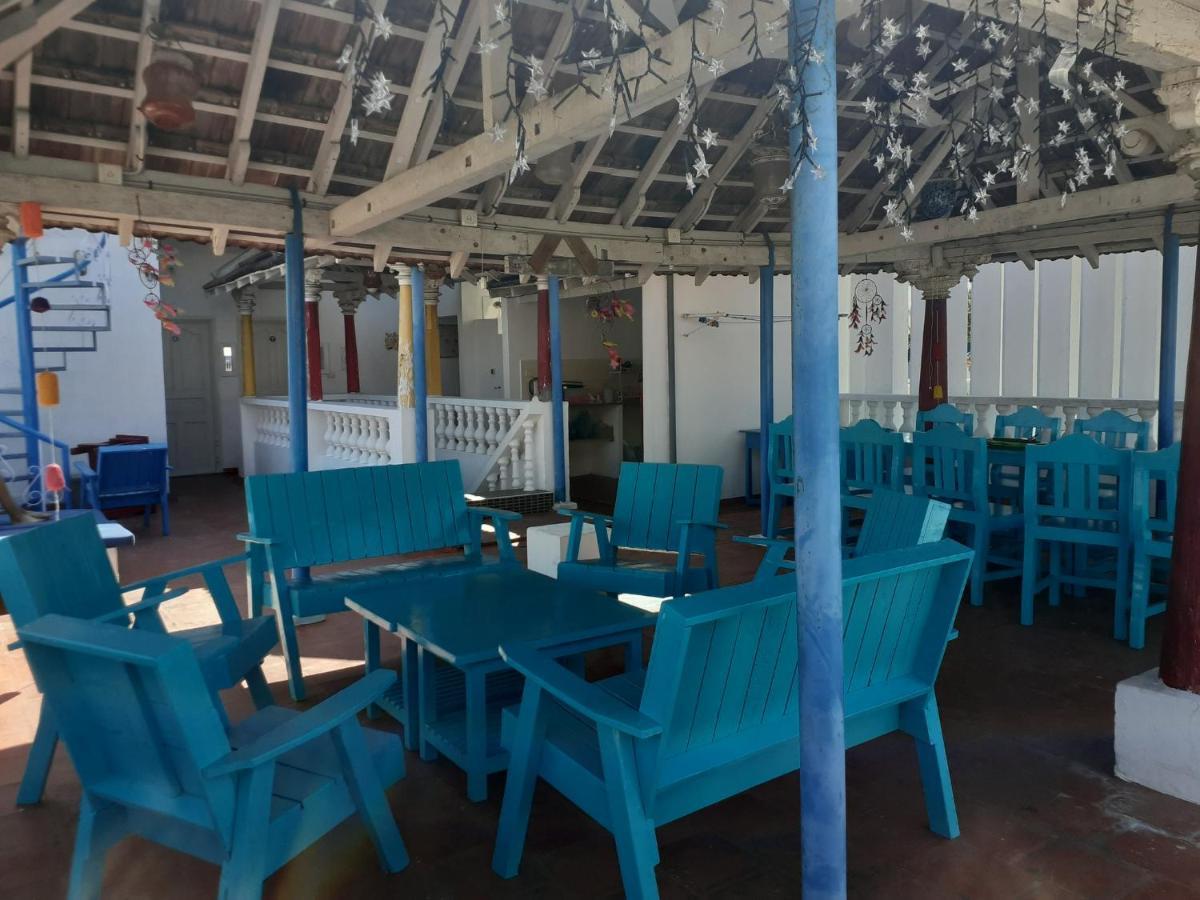 Holi-Wood Guesthouse Puducherry Exterior foto