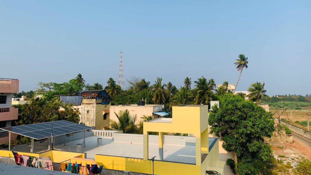 Holi-Wood Guesthouse Puducherry Exterior foto